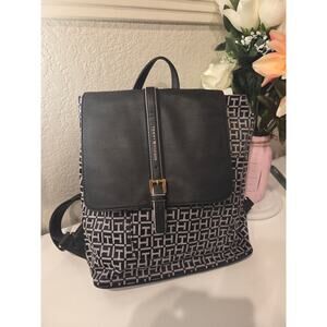 Tommy Hilfiger Knapsack.  Leather flap with Canvas Base